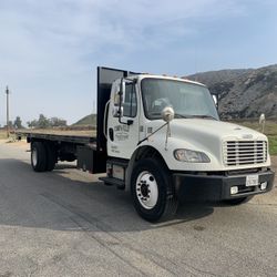 2016 Freightliner M2 106 Medium Duty