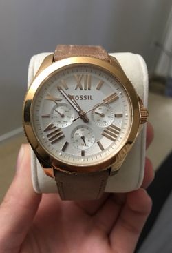 Rose gold Fossil watch