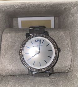 Michael Kors Silver Crystal Bezel Watch