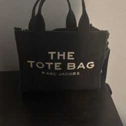 Marc Jacob’s TOTE BAG