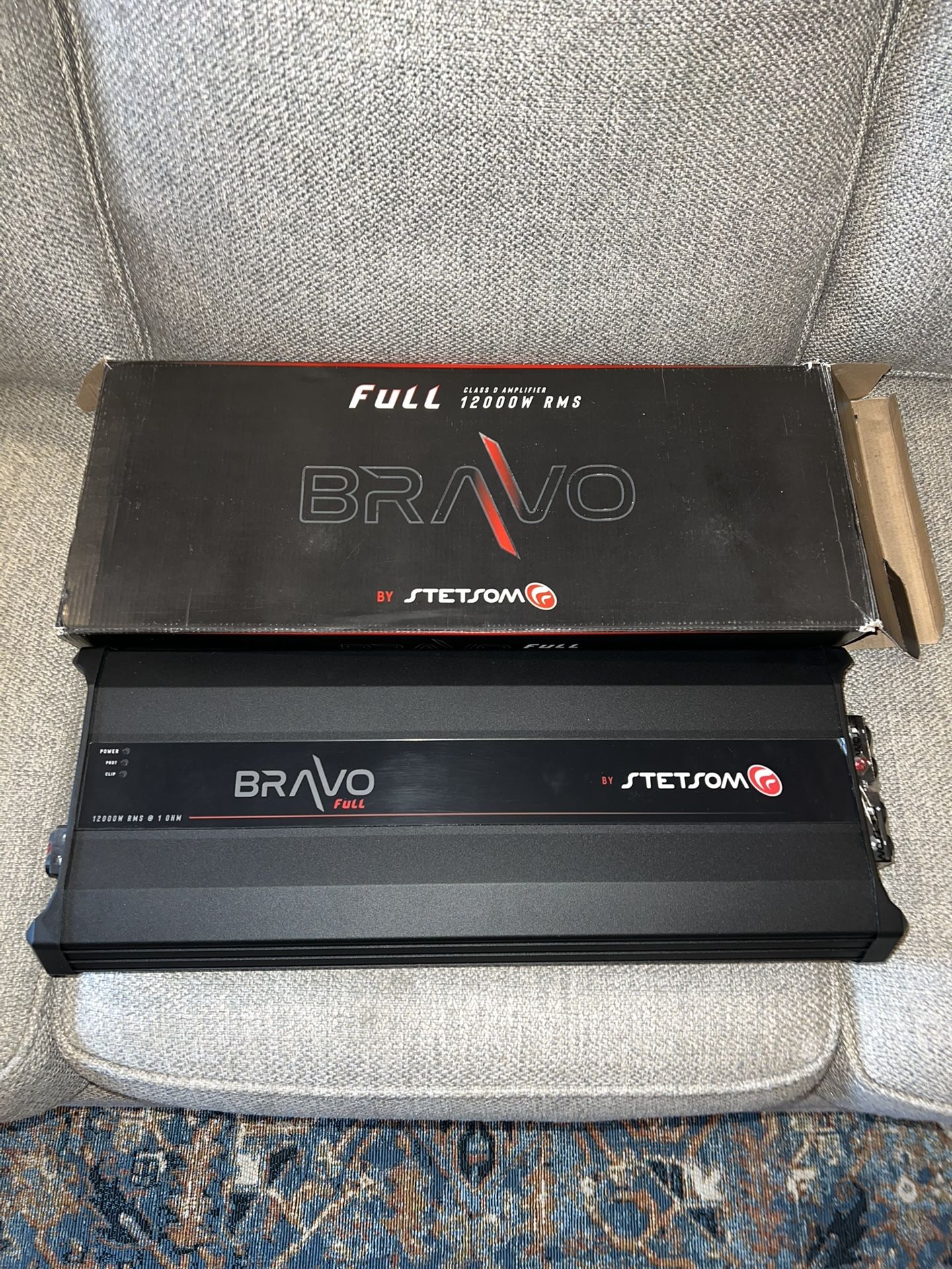 Stetsom BRAVO FULL 12K Digital Full Range Amplifier Mono 1 Channel Class D 12000 Watts RMS at 1 ohm.