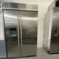 ✨ JennAir 48” Built-In Side-by-Side Refrigerator – Stainless Steel – Like New✨