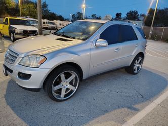 Mercedes Benz ML(contact info removed)
