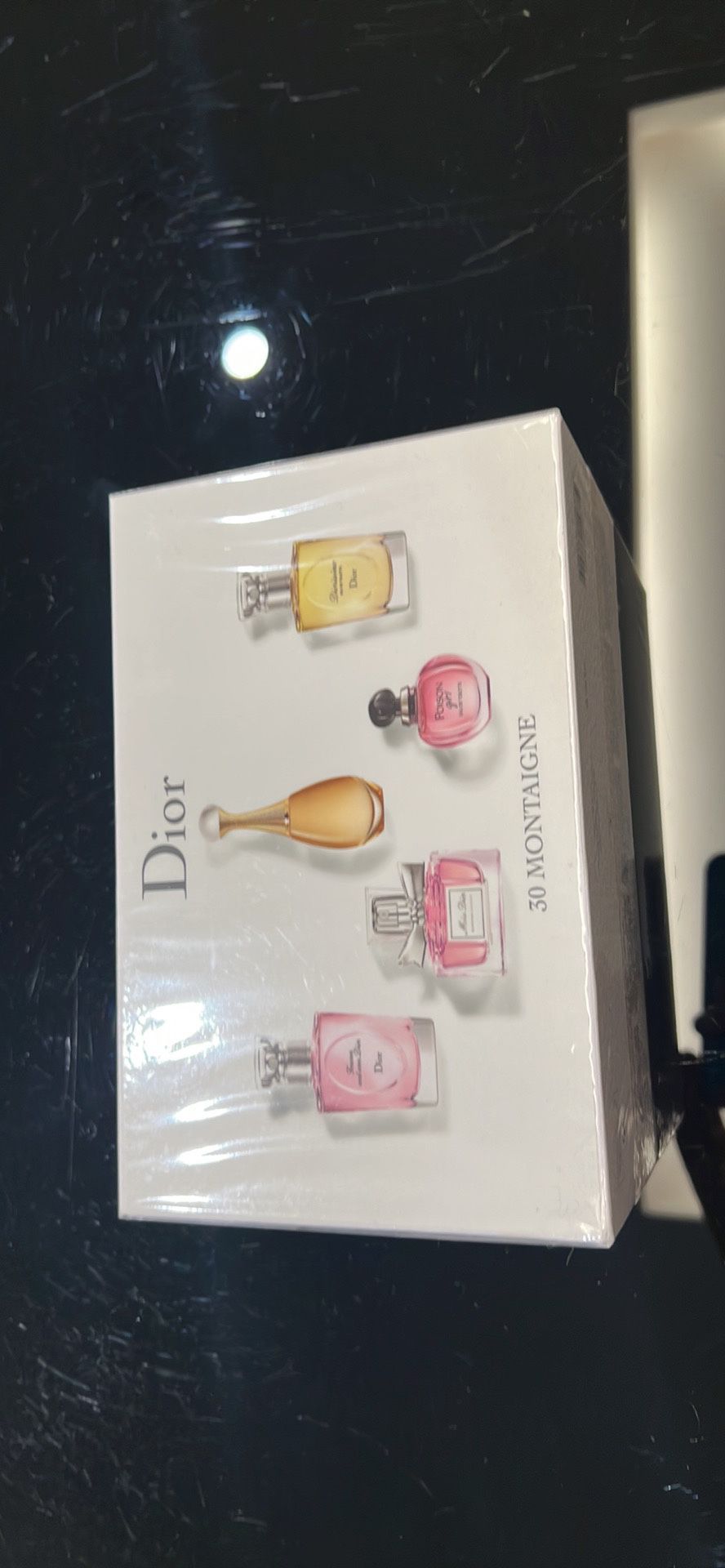 New in box Dior 30 Montaigne Perfume Set