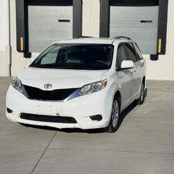 2013 Toyota Sienna
