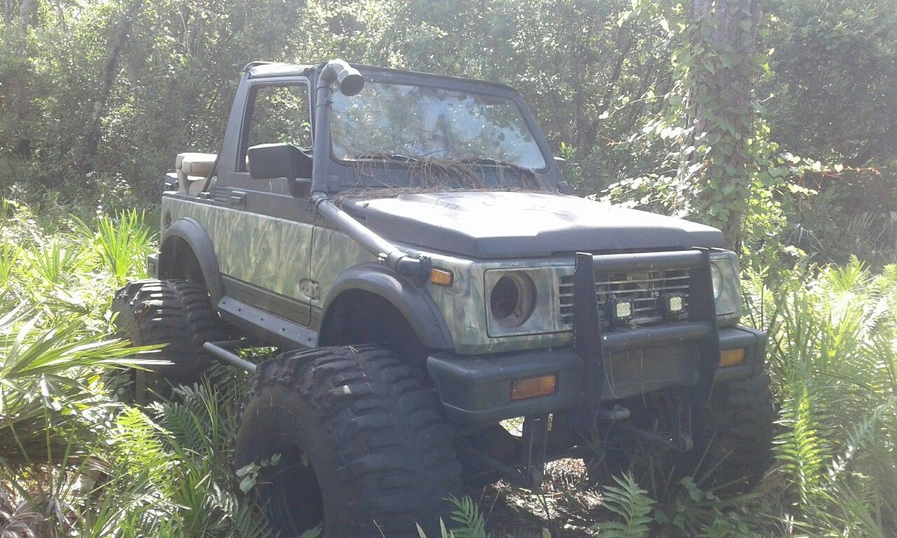 Suzuki Samurai Mud Truck