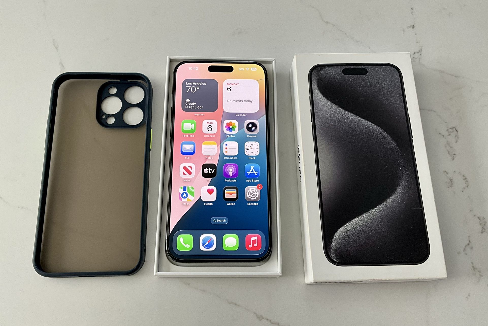 iPhone 15 Pro Max 256GB - Unlocked - 97% Battery Health - Mint Condition