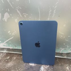  iPad 11 (A16) 128 GB- Wifi only- blue- No Keyboard Included. 