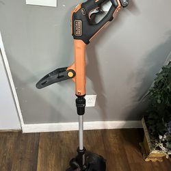 Black & Decker Cordless String Trimmer/Edger