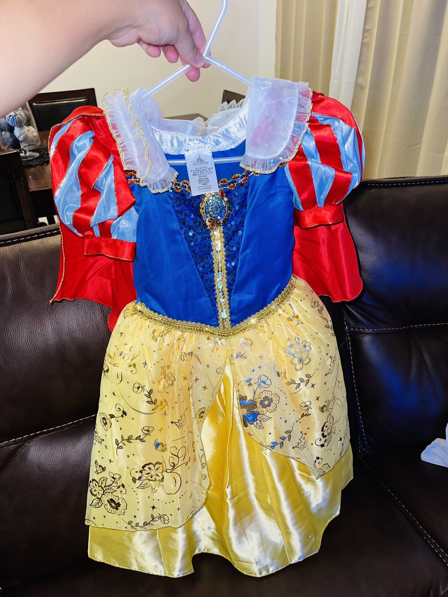 Disneyland snow white  custom