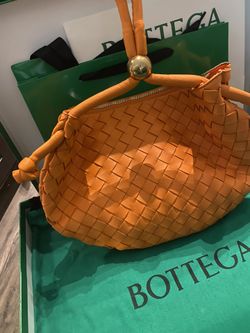 Bottega Vaneta  woman’s Bag