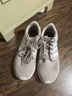 Adidas Woman Tennis Shoes 