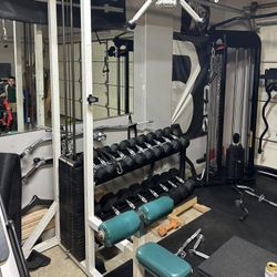 Lat Pulldown – 300 lb Stack – $800 / Trade 