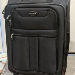 SAMSONITE Expandable Spinner 4-Wheel Carry-on Suitcase MA2(contact info removed)