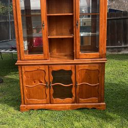 VINTAGE HUTCH CABINET 