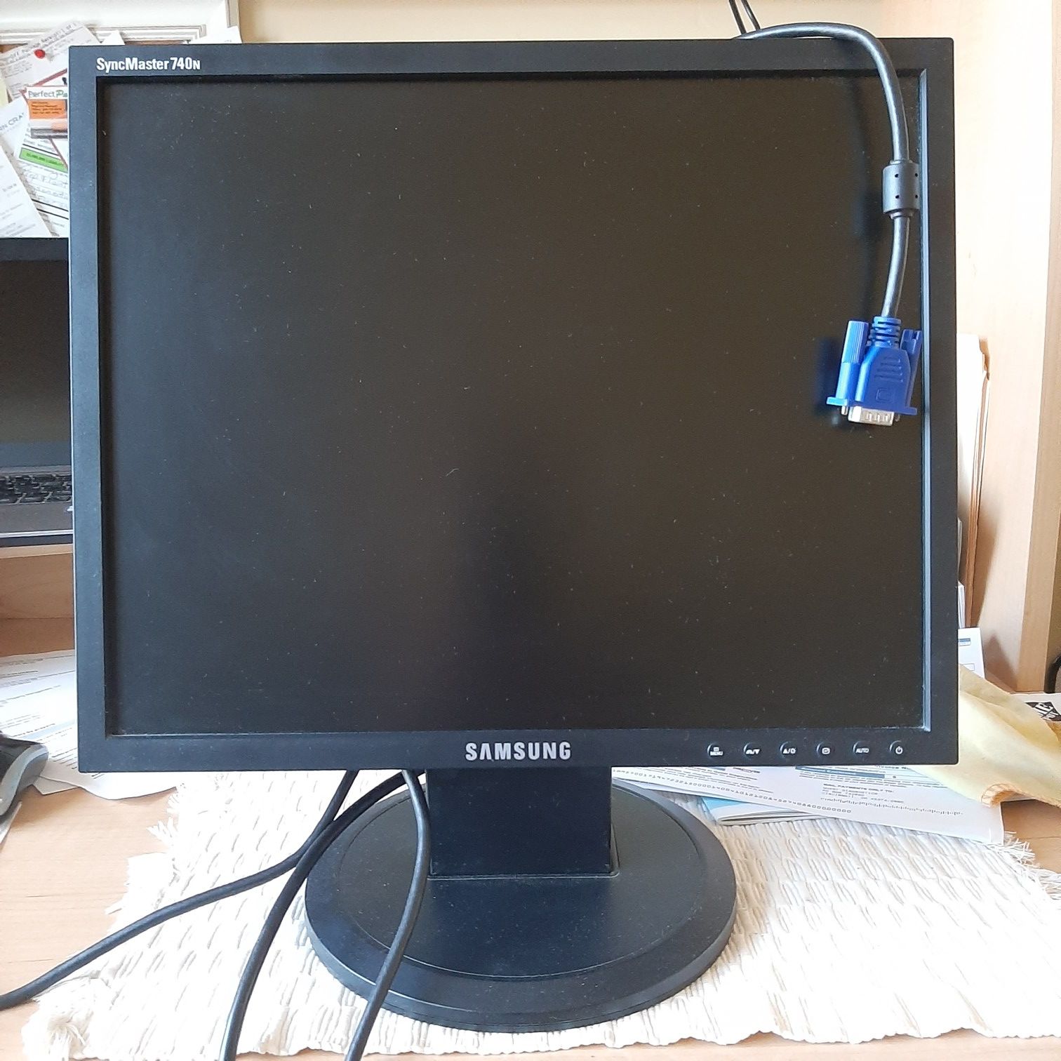 Samsung 17" monitor