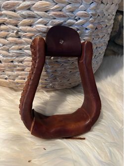 Chestnut Leather Stirrup SINGLE.