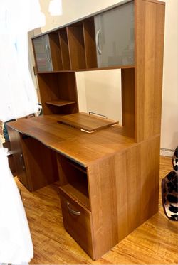 Large Wood Computer Desk with Hutch