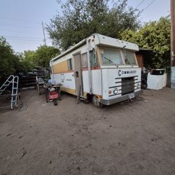 1976 Comander Camping Trailor 
