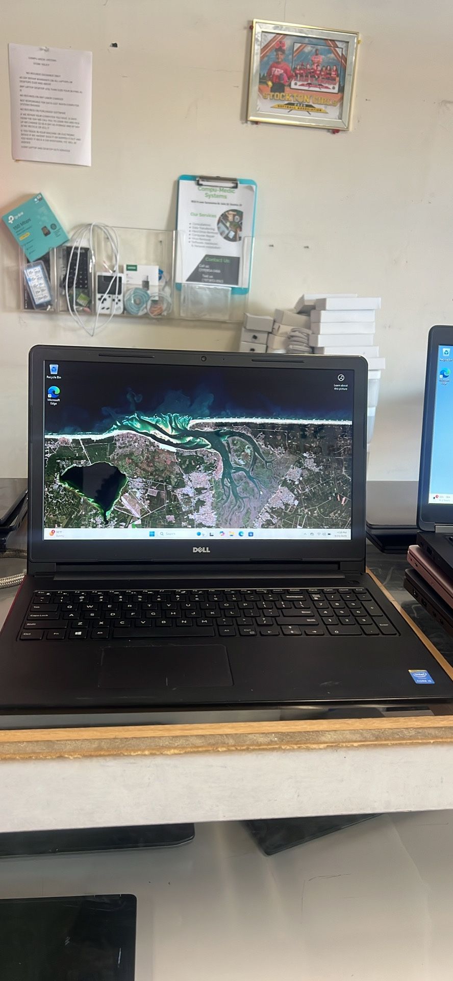 Dell Inspiron 6GB RAM Core i5 1TB Storage Windows 11 Pro