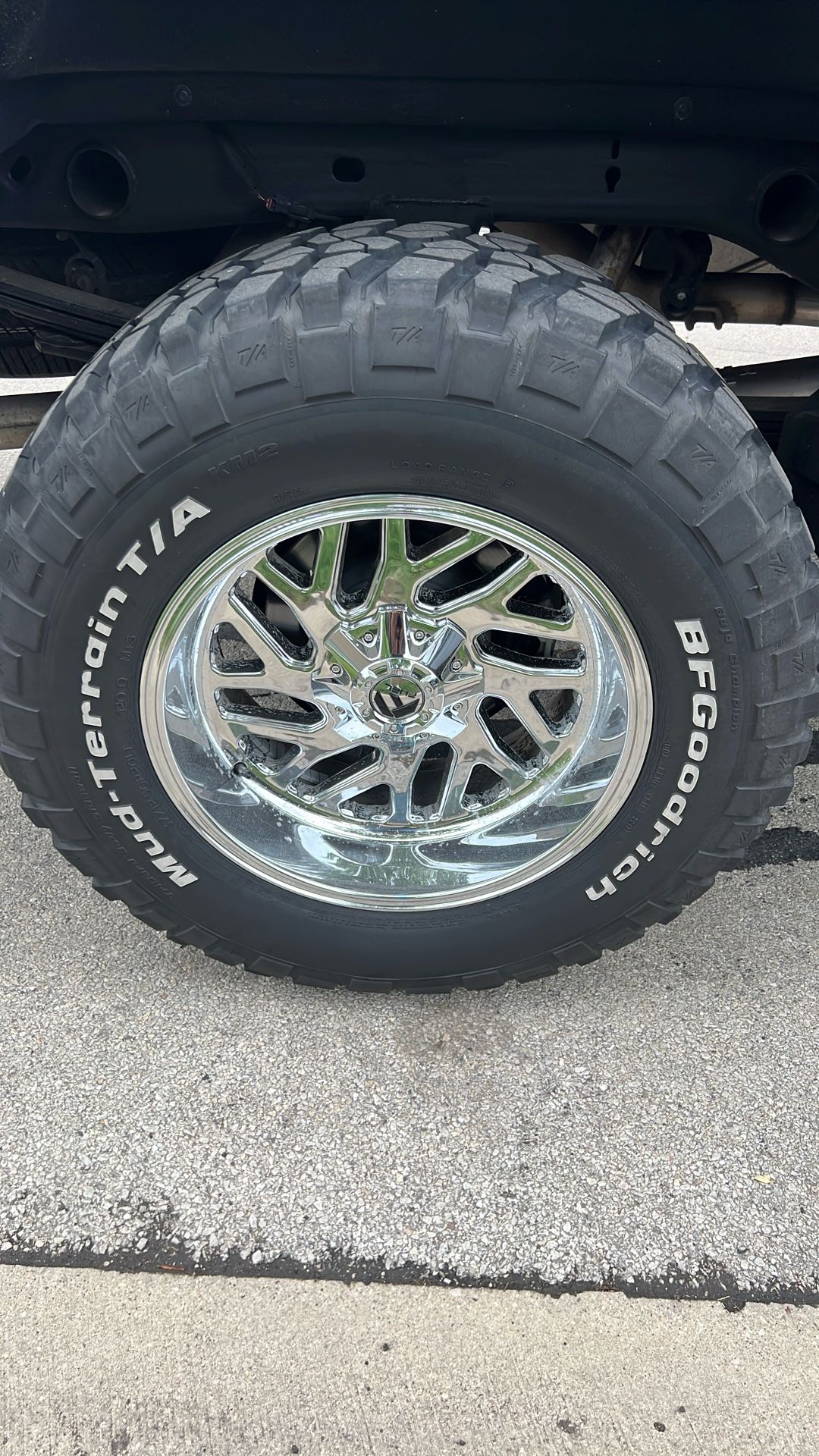 37x12.50R20LT. Chevy GMC