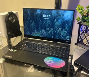Gigabyte AERO 15 WB Gaming Laptop – RTX 2070 Max-Q, Intel i7, 16GB RAM, 1TB SSD