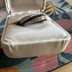 Natural 1/3 Ct Black And White Diamond Ring