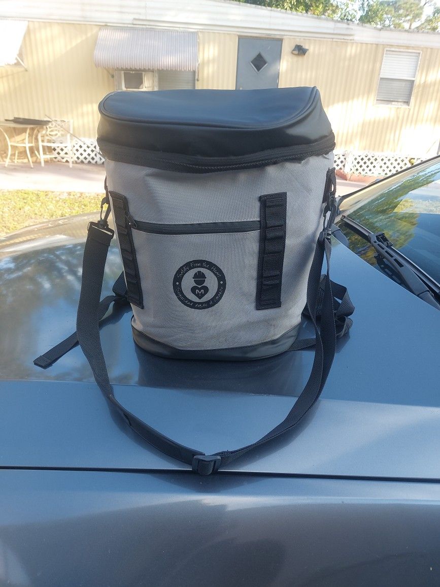 20 Can Backpack Cooler