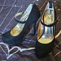 Material Girl Size 5 1/2M