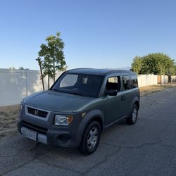 2004 Honda Element 