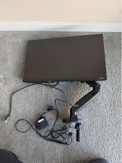 Samsung 24in monitor w/ adjustable arm