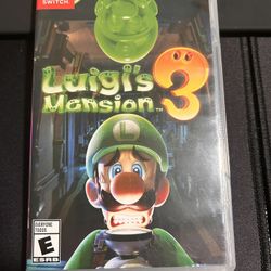 I’m asking $45 Luigi's Mansion 3 it’s in good condition Nintendo switch game