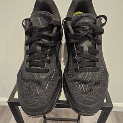 Nike Air Max 2015 Black/White – US 8.5 – Good Condition