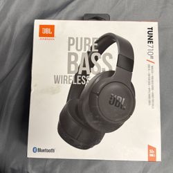 JBL  TUNE 710 Pure Bass Wireless Headphones 