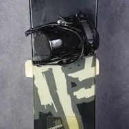 M3 Dischord Snowboard With Large Bindings 