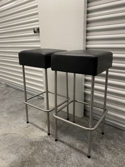 Black Bar Stools