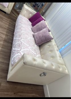 Sofa for sale
