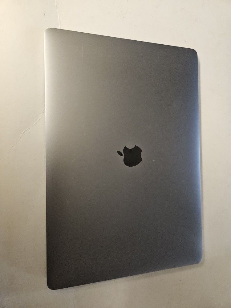 Apple Macbook Pro i7 32gb Ram 500gb SSD Drive 15" Screen 2019