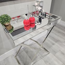 Mirrored Folding End Tray Table With Plant And Candles / Mesa Auxiliar Plegable De Espejo Con Planta 🔥🔥