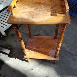 Mesa De Madera Pequeña
