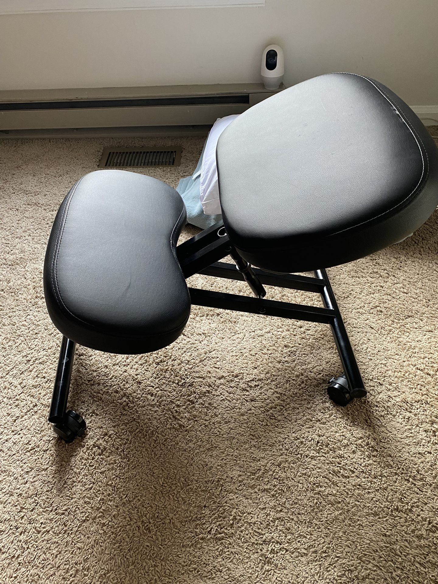 Ergonomic Kneeling Chair