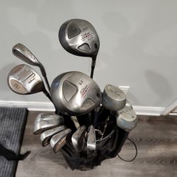 Golfing Clubs 