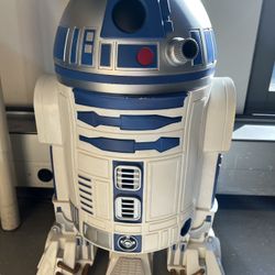 Collectible Replica R2D2 Trash Bin