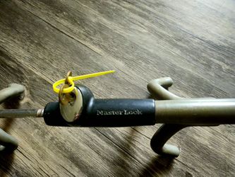 "Master Lock" Steering Wheel Lock 