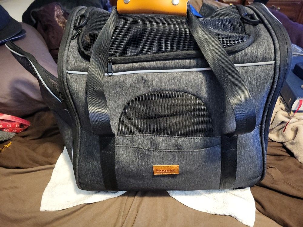 Pet Case Carry