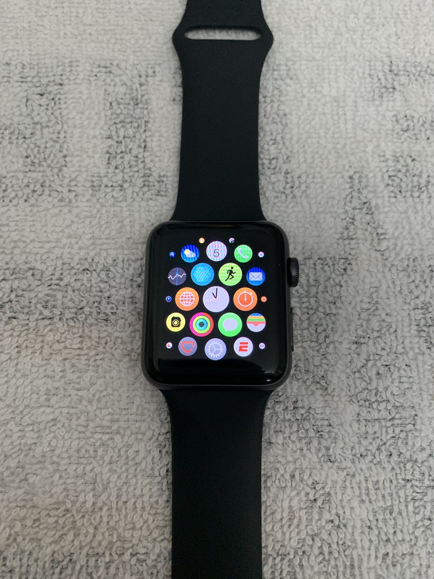 Apple Watch Series 3 42mm Great Condition GPS