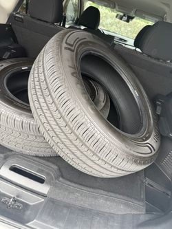 2 tires 225/65/R17
