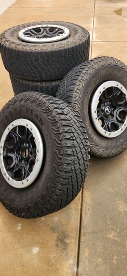 FORD BRONCO SASQUASH TIRES