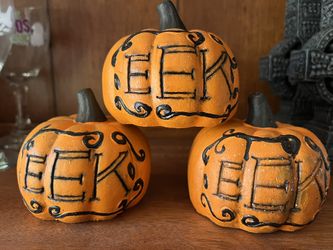 Eek Pumpkins