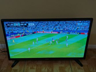 ​32" Toshiba TV (Model 32L220U) - Includes Remote & Manual.